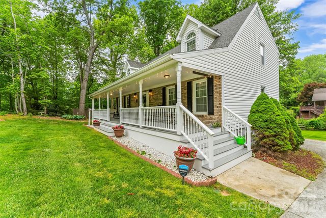 808 Lakey Gap Road, Black Mountain, NC 28711
