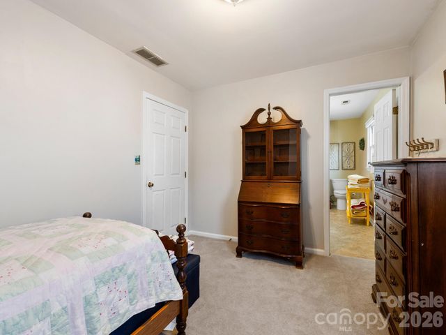 808 Lakey Gap Road, Black Mountain, NC 28711