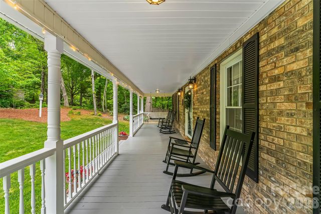 808 Lakey Gap Road, Black Mountain, NC 28711