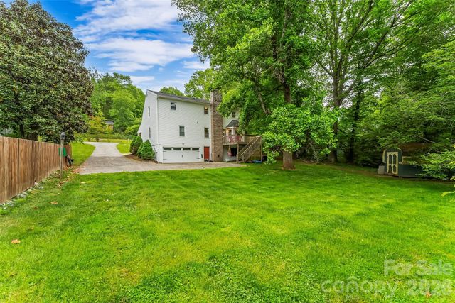 808 Lakey Gap Road, Black Mountain, NC 28711