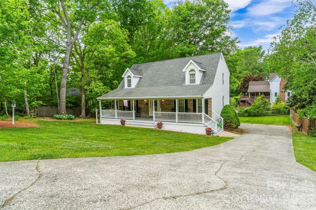 808 Lakey Gap Road, Black Mountain, NC 28711