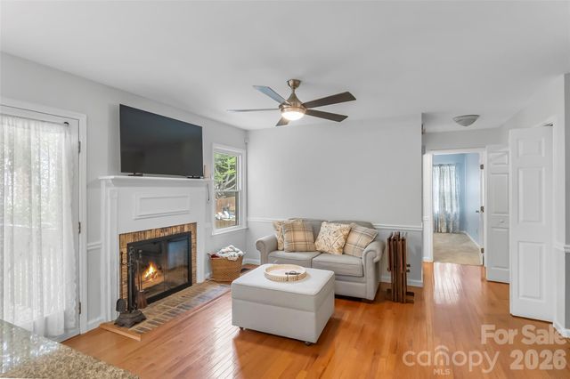 808 Lakey Gap Road, Black Mountain, NC 28711
