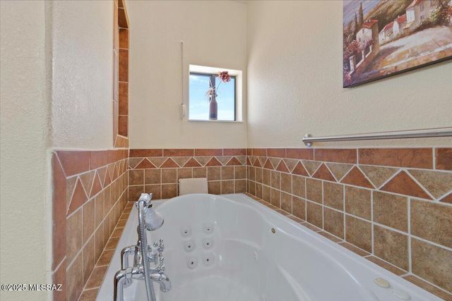 1969 W Three O'Clock Hill Road, Oracle, AZ 85623