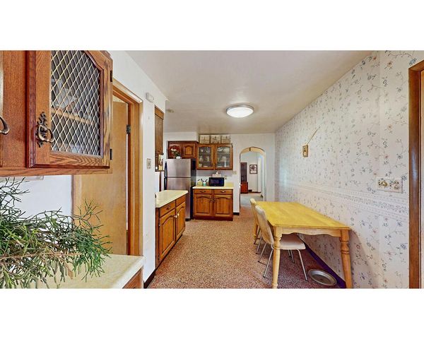 2402 S 9th STREET, Manitowoc, WI 54220