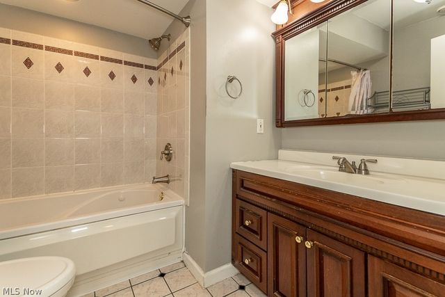 8831 Pine Tree Drive, Macedonia, OH 44056
