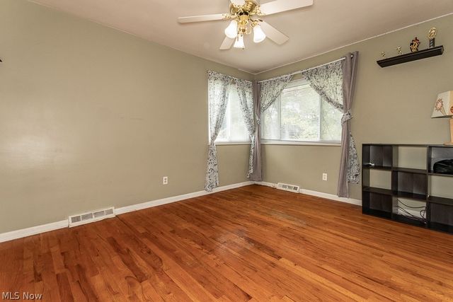 8831 Pine Tree Drive, Macedonia, OH 44056
