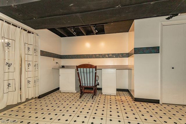 8831 Pine Tree Drive, Macedonia, OH 44056