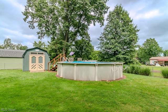 8831 Pine Tree Drive, Macedonia, OH 44056