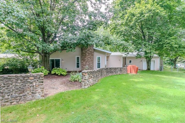 8831 Pine Tree Drive, Macedonia, OH 44056