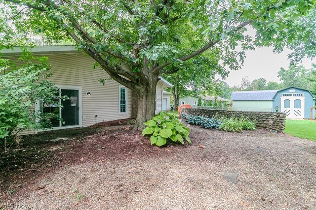 8831 Pine Tree Drive, Macedonia, OH 44056