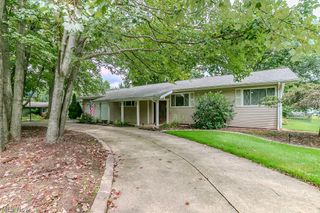 8831 Pine Tree Drive, Macedonia, OH 44056