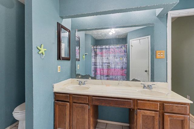 22122 Meadowhill Drive, Spring, TX 77389
