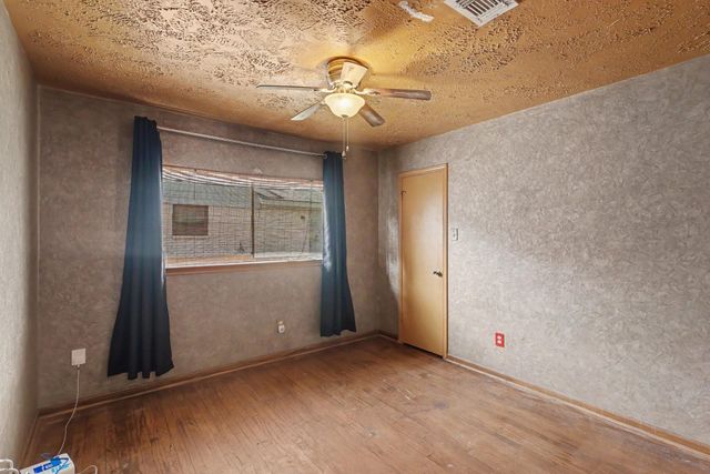 22122 Meadowhill Drive, Spring, TX 77389