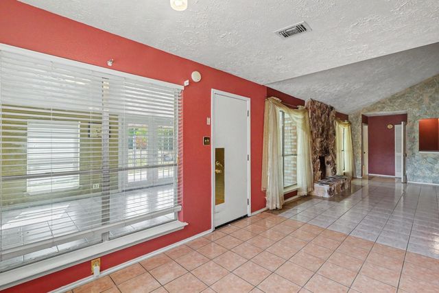 22122 Meadowhill Drive, Spring, TX 77389