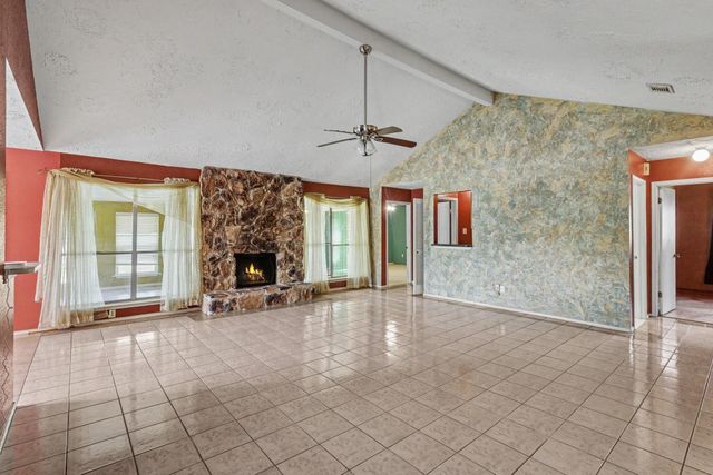 22122 Meadowhill Drive, Spring, TX 77389