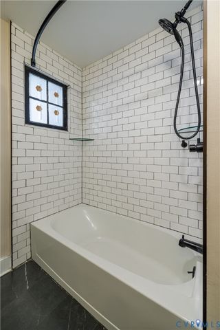 2618 W Main St, Richmond, VA 23220