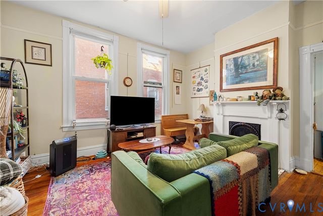 2618 W Main St, Richmond, VA 23220