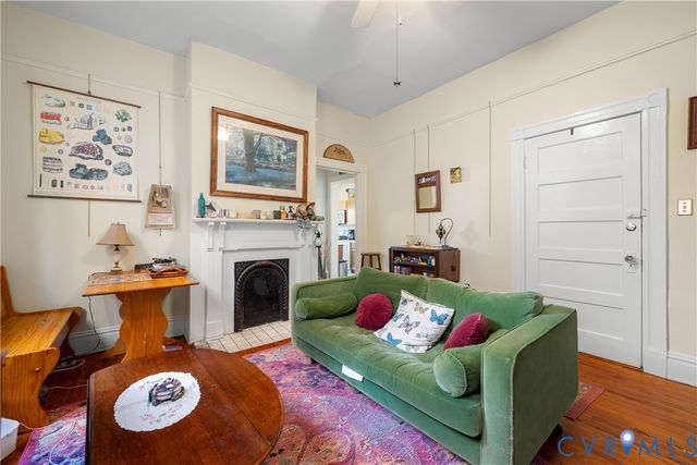 2618 W Main St, Richmond, VA 23220