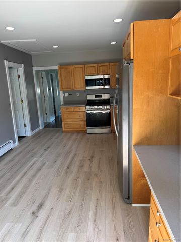 62 Willett Avenue, Sayville, NY 11782
