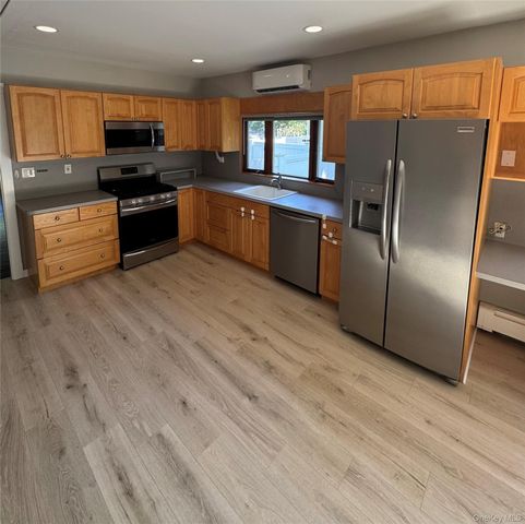 62 Willett Avenue, Sayville, NY 11782