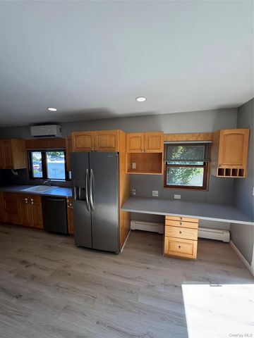 62 Willett Avenue, Sayville, NY 11782