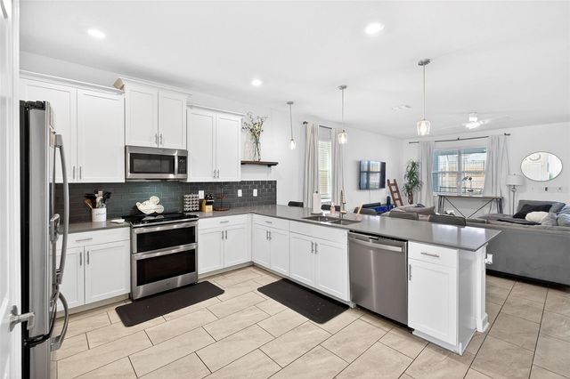 9102 SOMMERSET HILLS DRIVE, Davenport, FL 33896