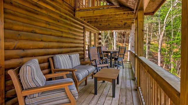 43 Dustin S Drive, Ellijay, GA 30540