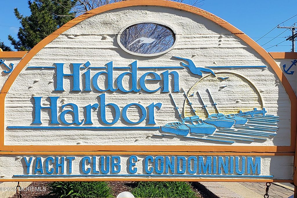 15 Hidden Harbor Drive, Point Pleasant, NJ 08742