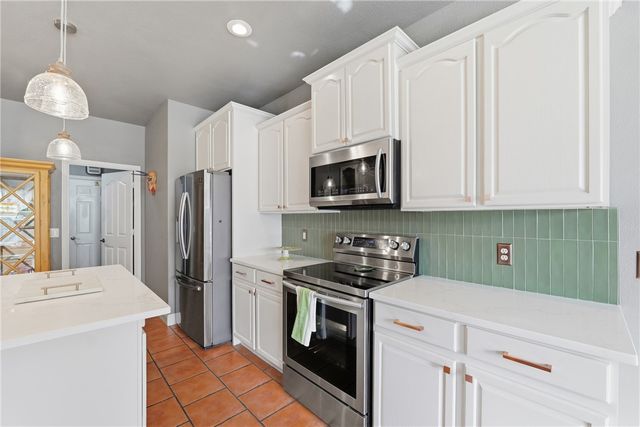 1299 Saint Andrews Circle, Fayetteville, AR 72701