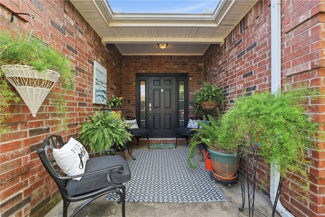 1299 Saint Andrews Circle, Fayetteville, AR 72701