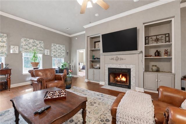 1299 Saint Andrews Circle, Fayetteville, AR 72701