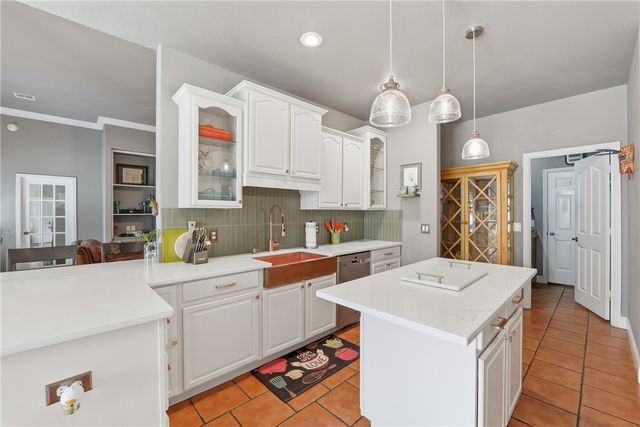 1299 Saint Andrews Circle, Fayetteville, AR 72701