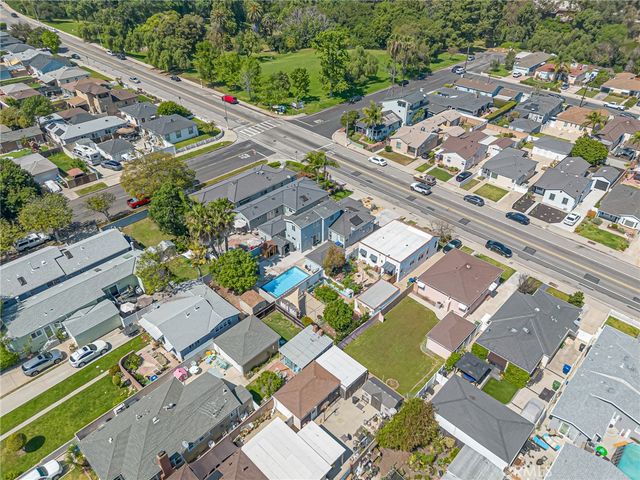 10621 Kalmia, Los Angeles, CA 90002