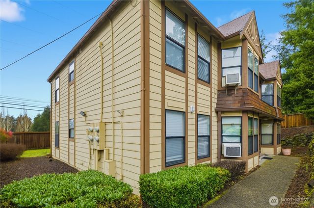 5201 - 5215 S Orchard Street, Tacoma, WA 98467