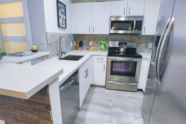 2107 SE 10th Ave 833, Fort Lauderdale, FL 33316