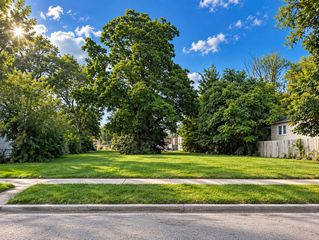11818 S Lafayette Avenue, Chicago, IL 60628
