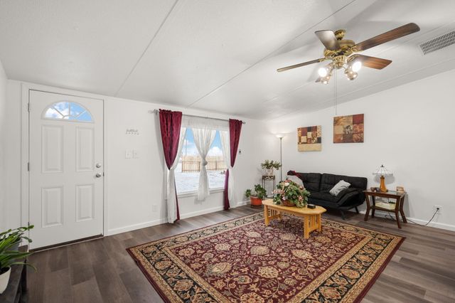 62 ViaJero Avenue, Moriarty, NM 87035