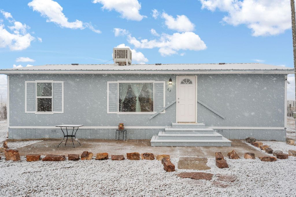 62 ViaJero Avenue, Moriarty, NM 87035