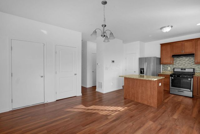 8803 Cicada Street, Blacklick, OH 43004