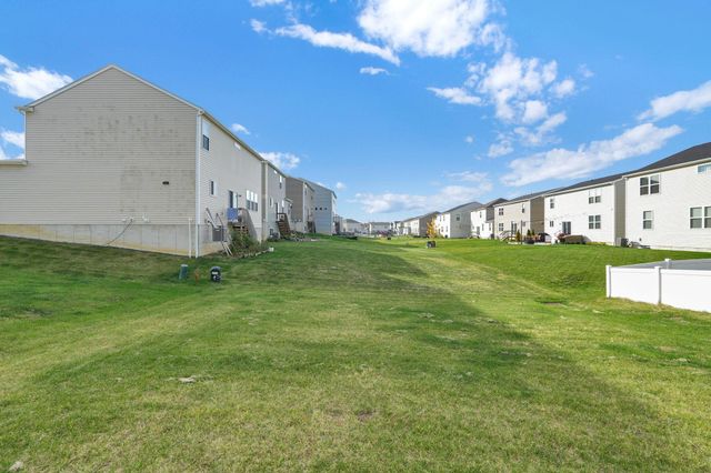 8803 Cicada Street, Blacklick, OH 43004