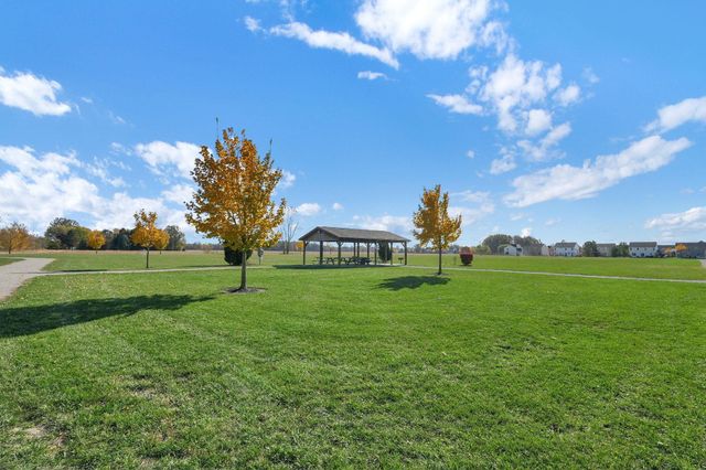 8803 Cicada Street, Blacklick, OH 43004