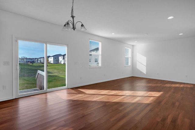 8803 Cicada Street, Blacklick, OH 43004