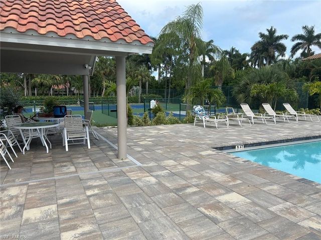 4215 Covey CIR 22B, Naples, FL 34109