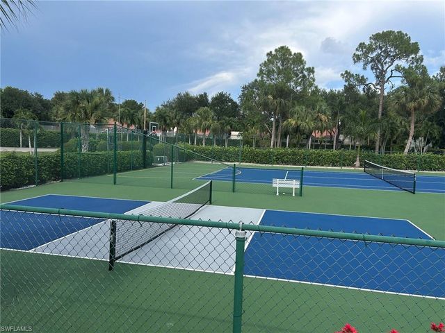 4215 Covey CIR 22B, Naples, FL 34109