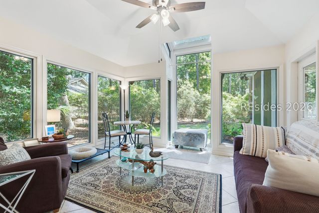 2 Hermit Crab Ct, Hilton Head Island, SC 29926
