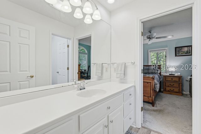 2 Hermit Crab Ct, Hilton Head Island, SC 29926