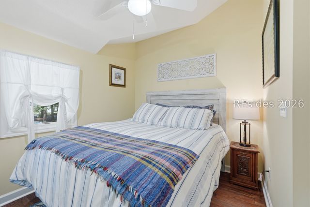 2 Hermit Crab Ct, Hilton Head Island, SC 29926