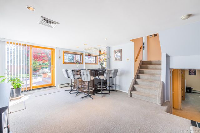 192 Birch Drive, Manhasset Hills, NY 11040