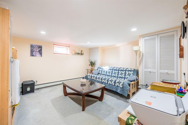 192 Birch Drive, Manhasset Hills, NY 11040