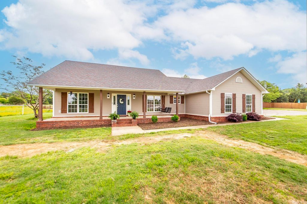 9 Country Cove, Greenbrier, AR 72058